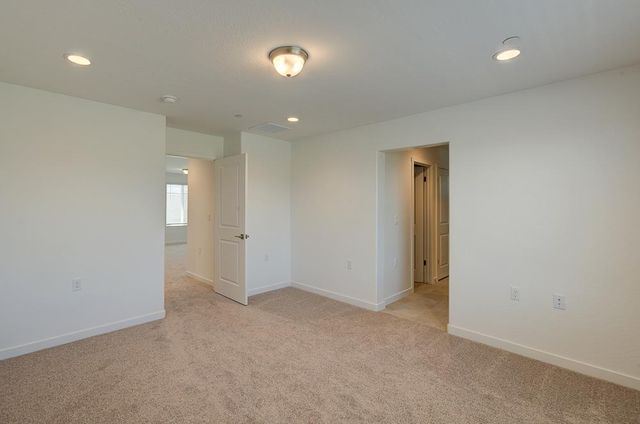 291 Lucas Avenue S, Madera, CA 93636