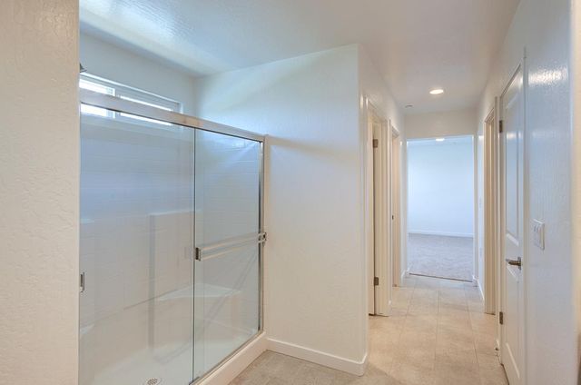 291 Lucas Avenue S, Madera, CA 93636