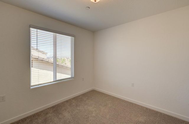 291 Lucas Avenue S, Madera, CA 93636