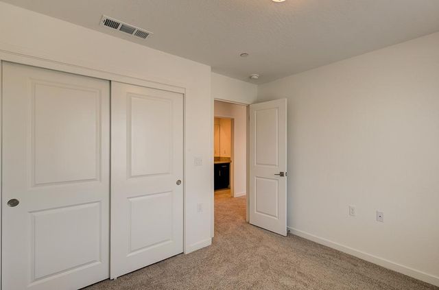 291 Lucas Avenue S, Madera, CA 93636