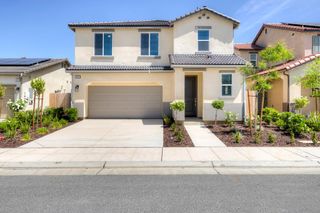 291 Lucas Avenue S, Madera, CA 93636