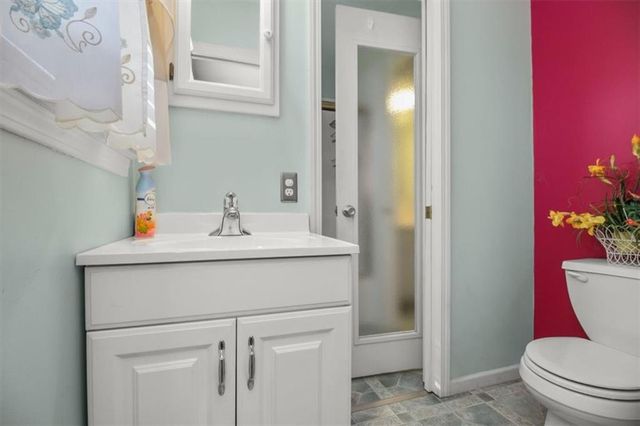 16901 E 31* Street S, Independence, MO 64055