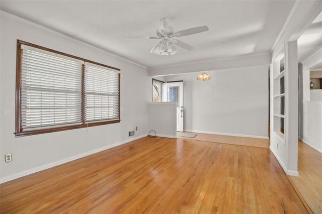 16901 E 31* Street S, Independence, MO 64055