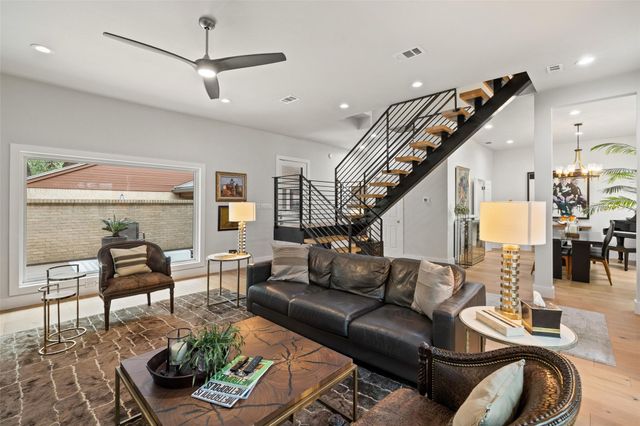 1615 Spyglass DR 4, Austin, TX 78746
