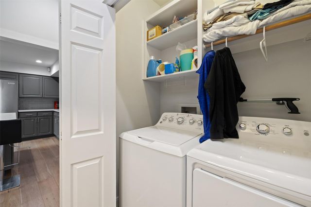 1615 Spyglass DR 4, Austin, TX 78746