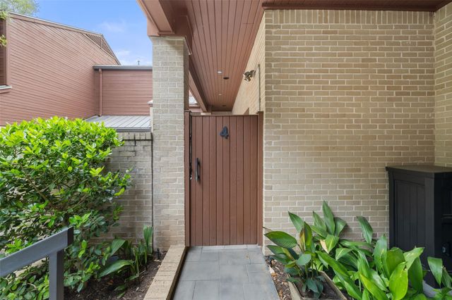 1615 Spyglass DR 4, Austin, TX 78746