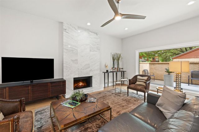 1615 Spyglass DR 4, Austin, TX 78746