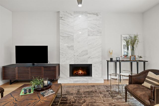 1615 Spyglass DR 4, Austin, TX 78746