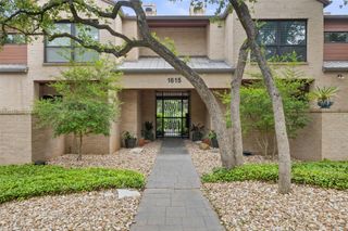 1615 Spyglass DR 4, Austin, TX 78746