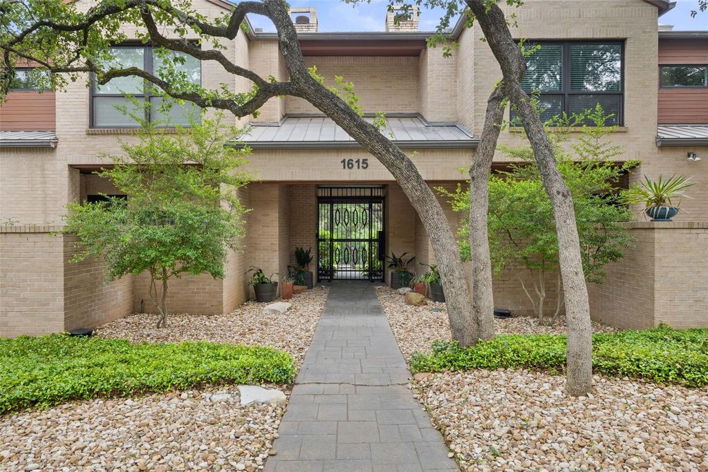 1615 Spyglass DR 4, Austin, TX 78746