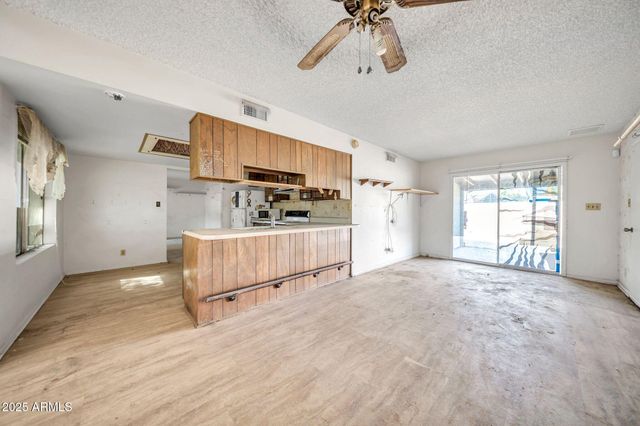 1526 W MURIEL Drive, Phoenix, AZ 85023