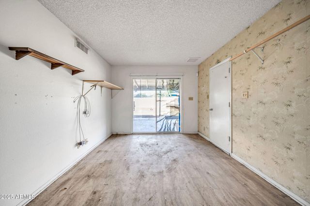 1526 W MURIEL Drive, Phoenix, AZ 85023