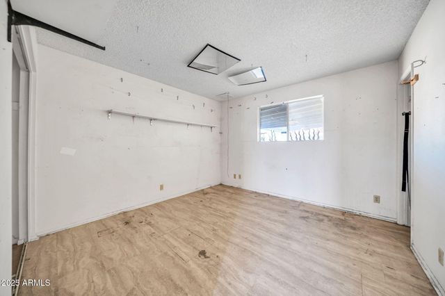 1526 W MURIEL Drive, Phoenix, AZ 85023