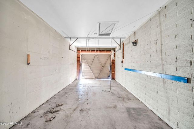 1526 W MURIEL Drive, Phoenix, AZ 85023