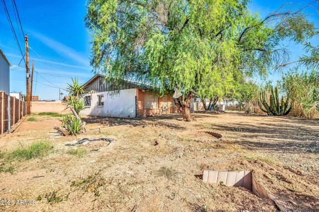 1526 W MURIEL Drive, Phoenix, AZ 85023