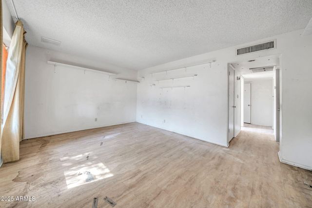 1526 W MURIEL Drive, Phoenix, AZ 85023