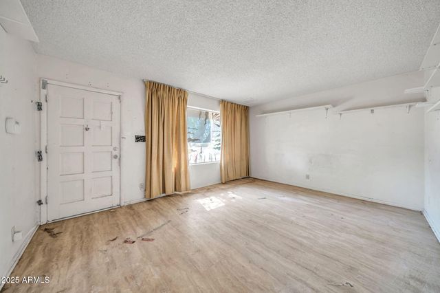 1526 W MURIEL Drive, Phoenix, AZ 85023