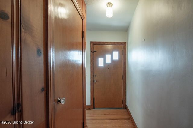 4765 Flaherty Rd, Vine Grove, KY 40175