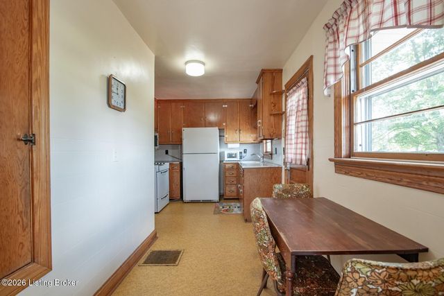 4765 Flaherty Rd, Vine Grove, KY 40175