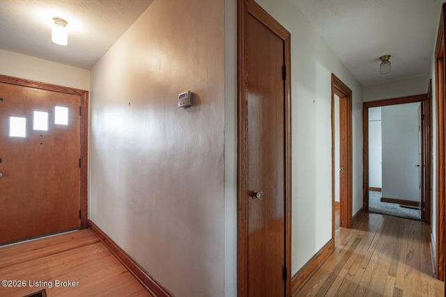 4765 Flaherty Rd, Vine Grove, KY 40175