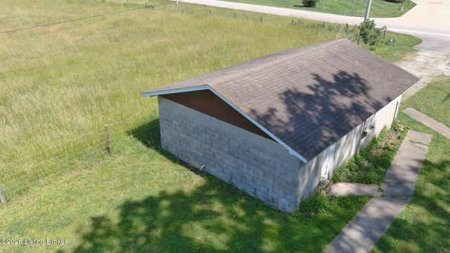4765 Flaherty Rd, Vine Grove, KY 40175