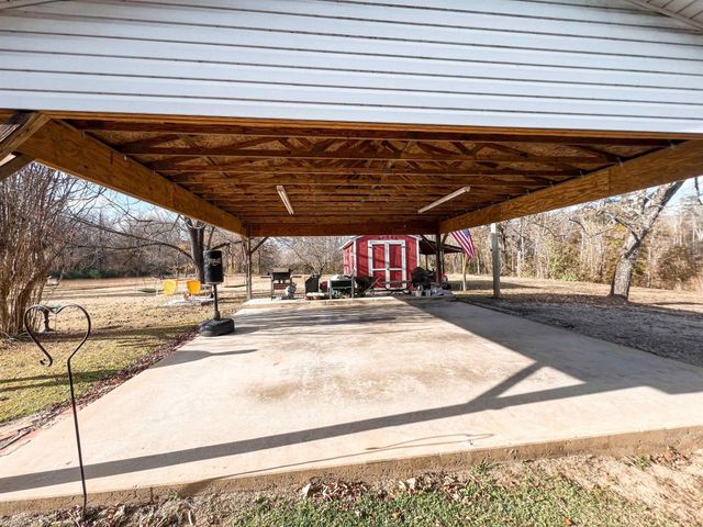 2884 SANDY FLAT RD, Bethel Springs, TN 38315