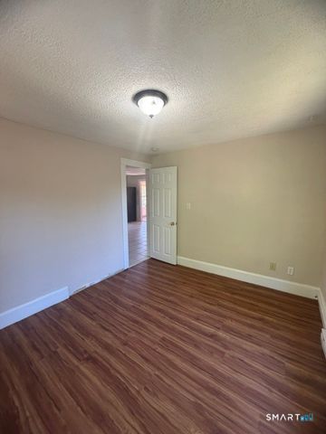 171 S Riverside Avenue 2nd Floor, Plymouth, CT 06786