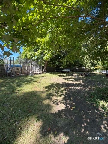 171 S Riverside Avenue 2nd Floor, Plymouth, CT 06786