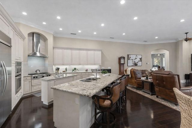 11932 ROYCE WATERFORD CIRCLE, Tampa, FL 33626