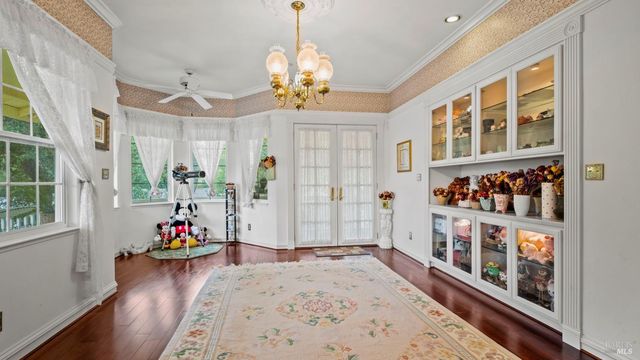 113 Heidi Ln, Cloverdale, CA 95425