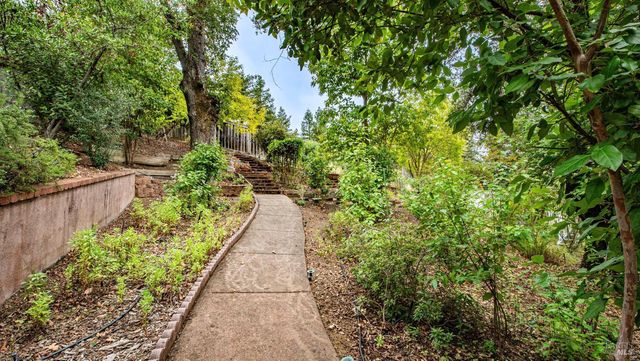 113 Heidi Ln, Cloverdale, CA 95425