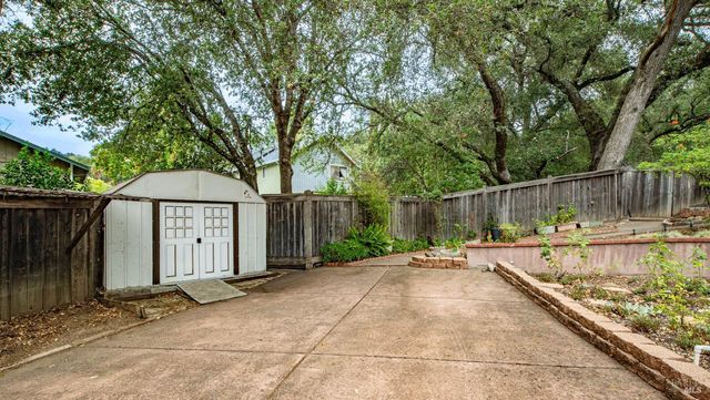 113 Heidi Ln, Cloverdale, CA 95425