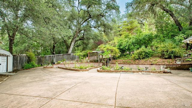 113 Heidi Ln, Cloverdale, CA 95425