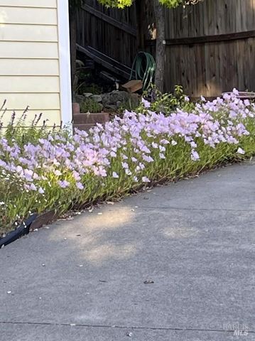 113 Heidi Ln, Cloverdale, CA 95425