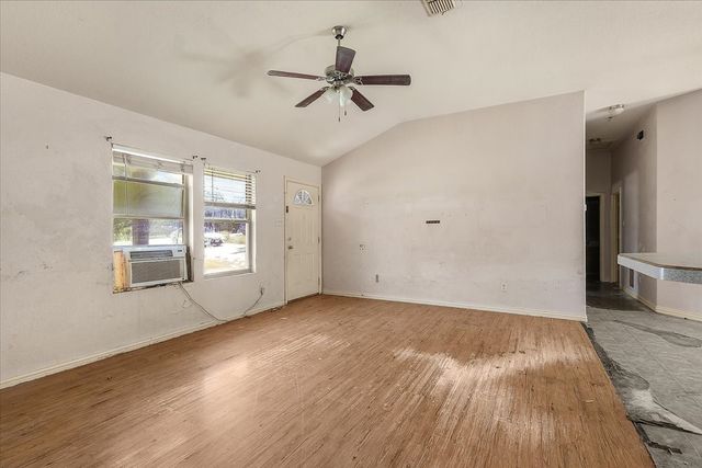 408 Brazos Mountain Drive, Weatherford, TX 76087