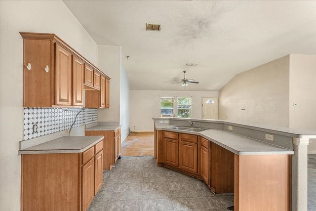 408 Brazos Mountain Drive, Weatherford, TX 76087