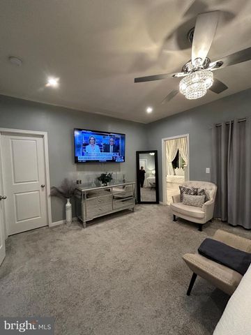 12950 BLUE SKY PL, Woodbridge, VA 22192