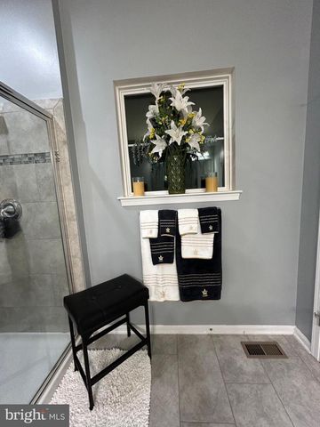 12950 BLUE SKY PL, Woodbridge, VA 22192