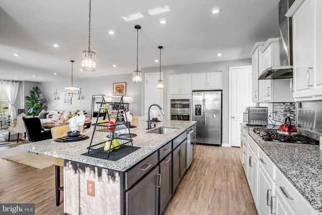 12950 BLUE SKY PL, Woodbridge, VA 22192