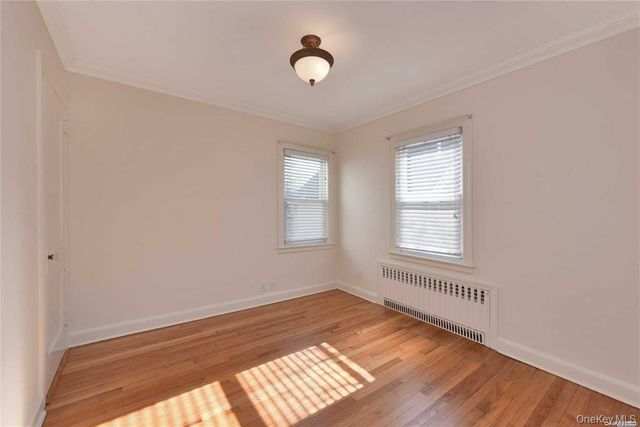 30 N Maryland Avenue B, Port Washington, NY 11050
