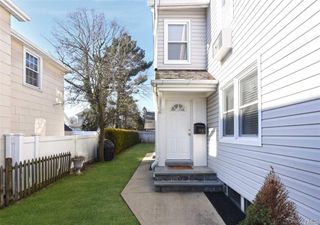 30 N Maryland Avenue B, Port Washington, NY 11050