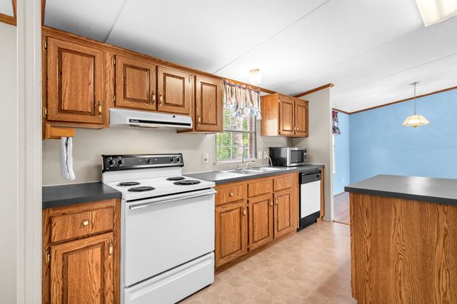 2409 Horne Ave., North Myrtle Beach, SC 29582