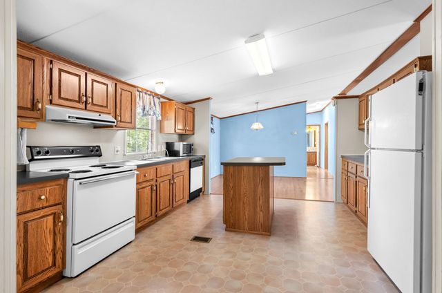 2409 Horne Ave., North Myrtle Beach, SC 29582