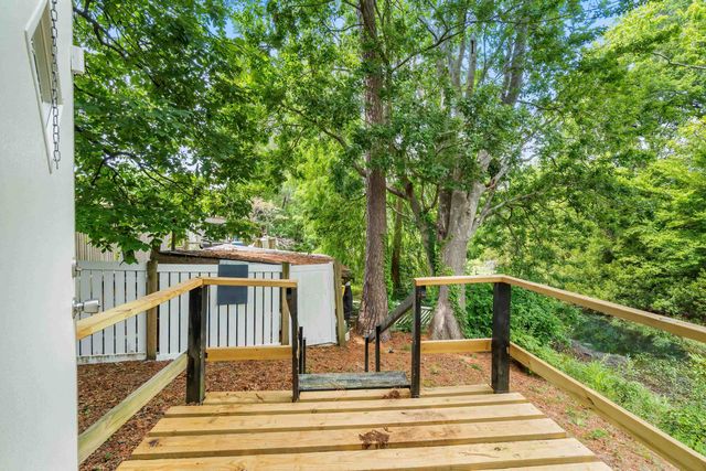 2409 Horne Ave., North Myrtle Beach, SC 29582