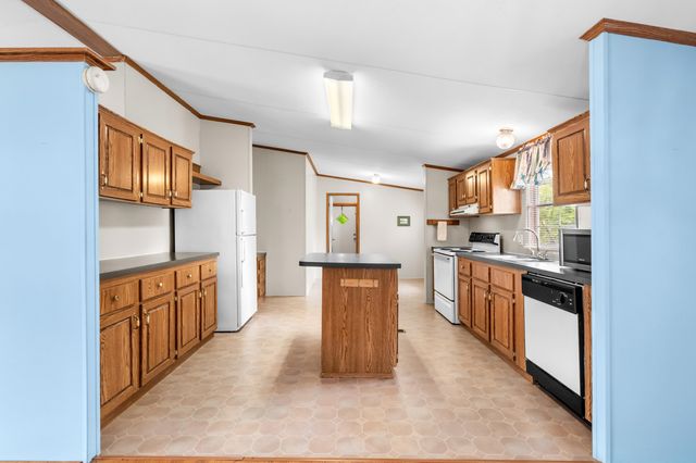 2409 Horne Ave., North Myrtle Beach, SC 29582