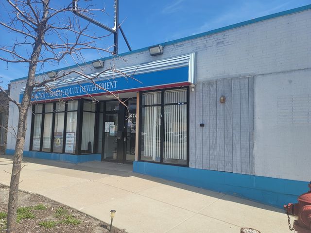 9741 Southwest Highway, Oak Lawn, IL 60453