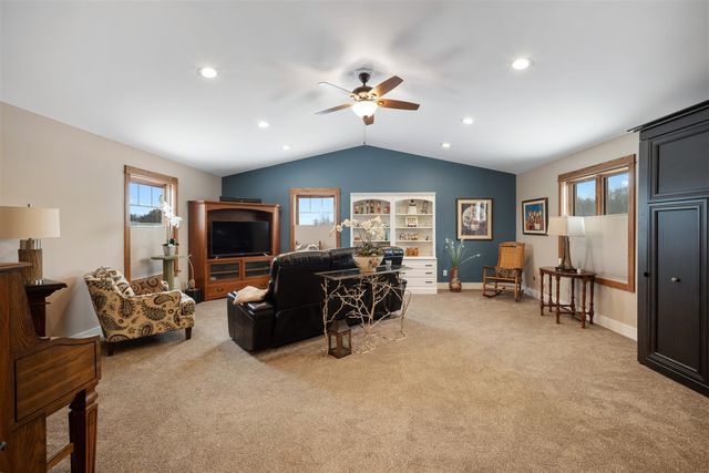 6163 N Meridian Road, Hope, MI 48628