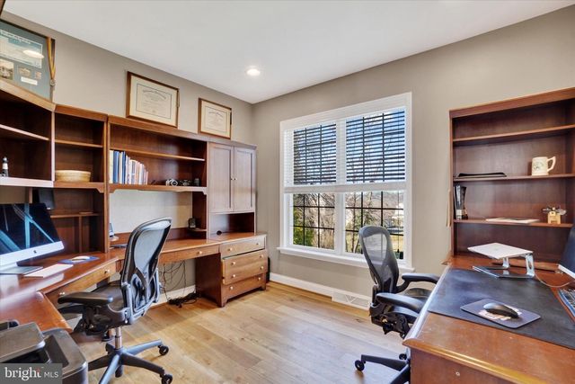 2727 WOODSPRING DR, York, PA 17402