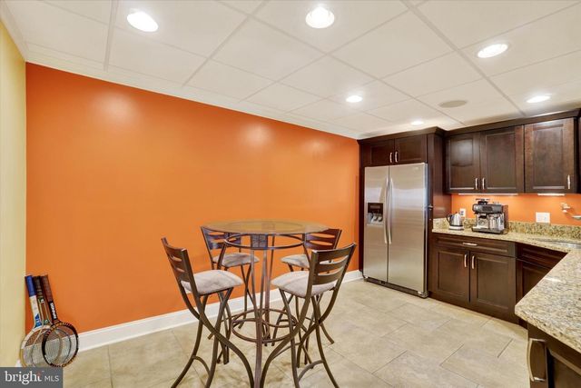 2727 WOODSPRING DR, York, PA 17402