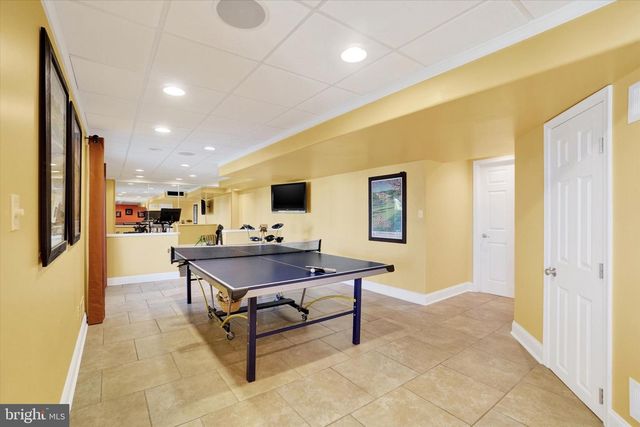 2727 WOODSPRING DR, York, PA 17402